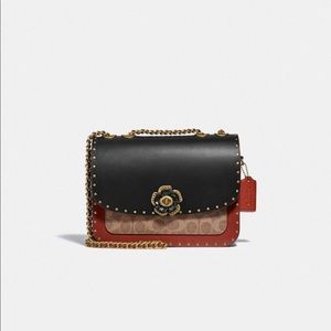 Coach Madison bag . Excellent condition. Box included